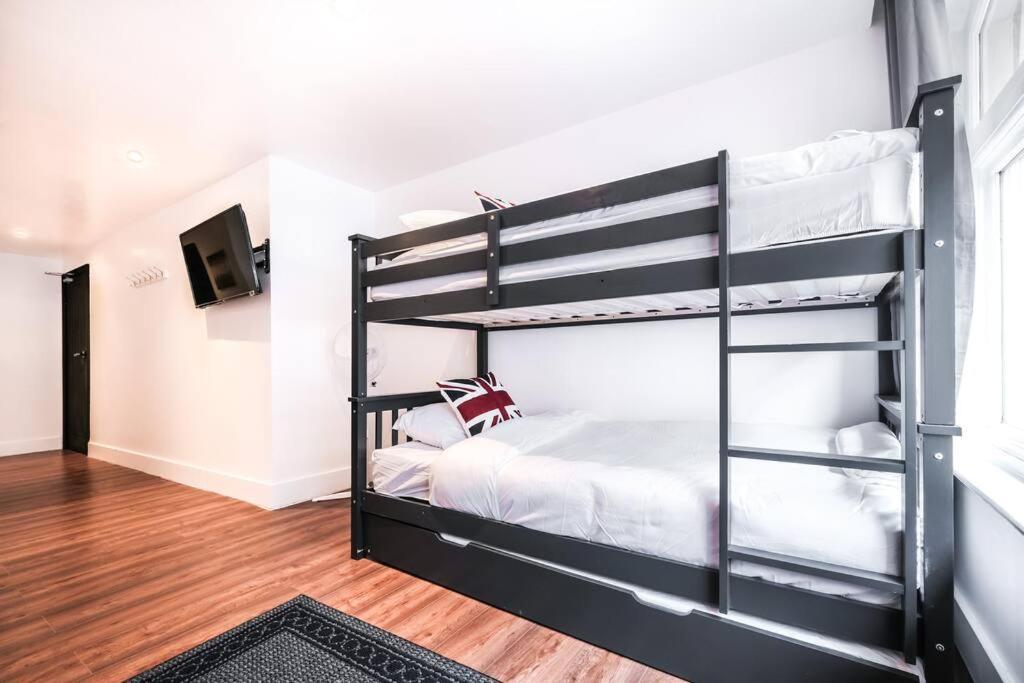 Spacious Apartment In Piccadilly Sleep 6 Vrb London Exterior foto